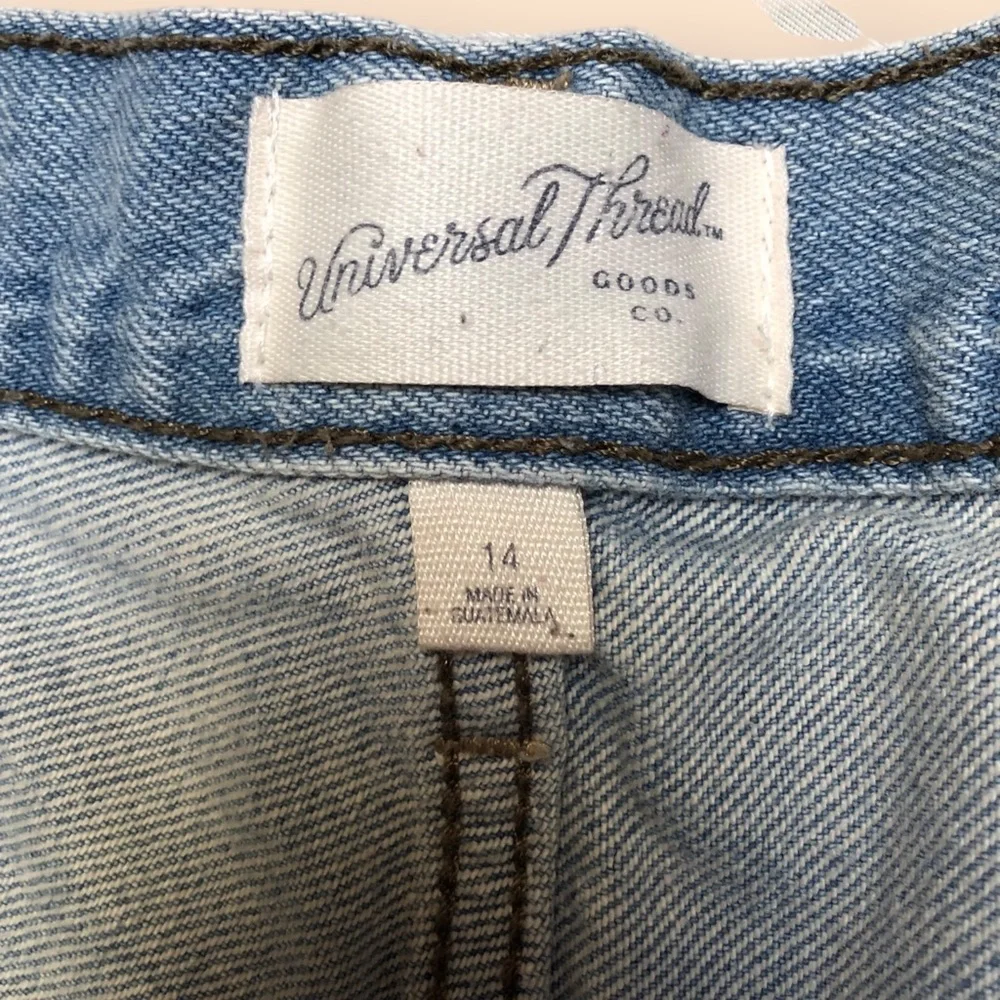 Universal Thread 90s Baggy Short Denim Shorts Distressed Women’s Plus Size 14